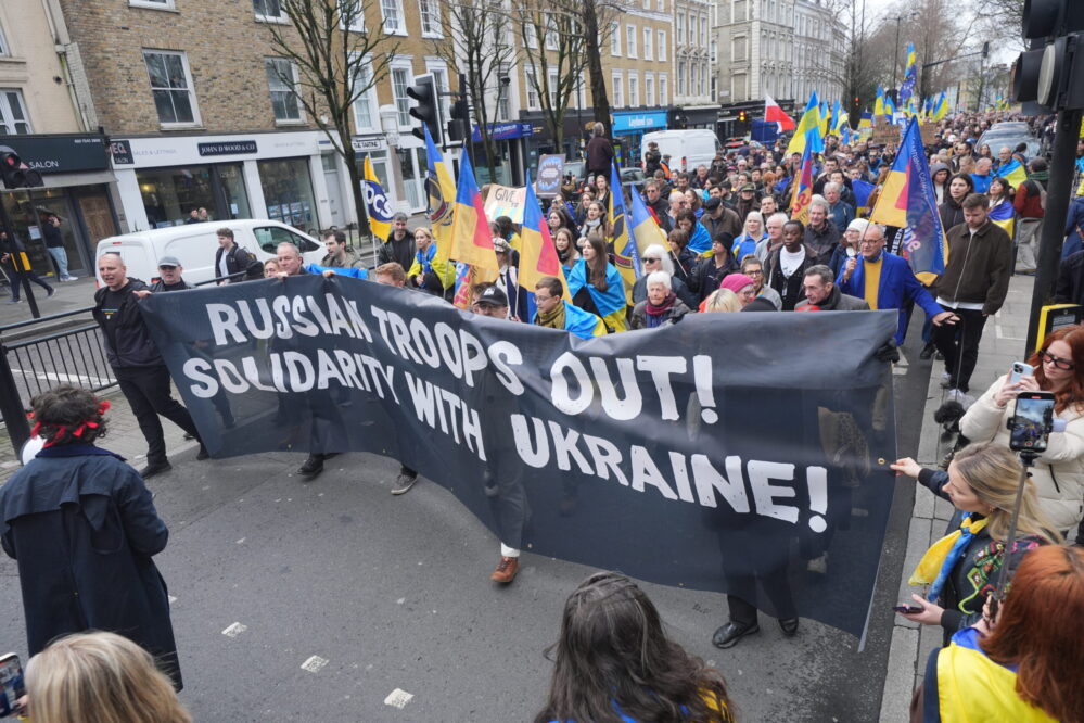 Thousands Join March by Ukraine Solidarity Campaign