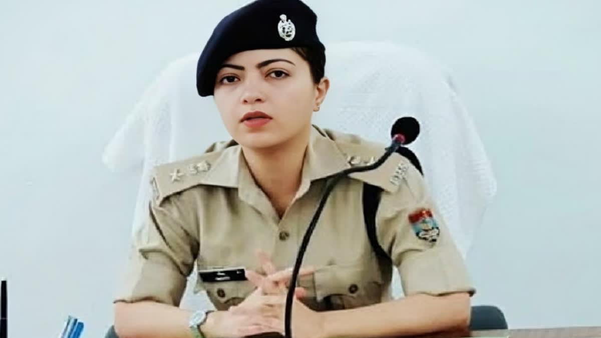 IPS Officer Resigns After 10 Years of Service